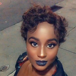 Meet your Posher, Tracy